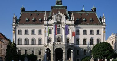Univerzitet u Ljubljani (Vikipedija)