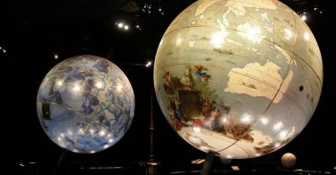 1. Koronelijevi globusi (Vikipedija)