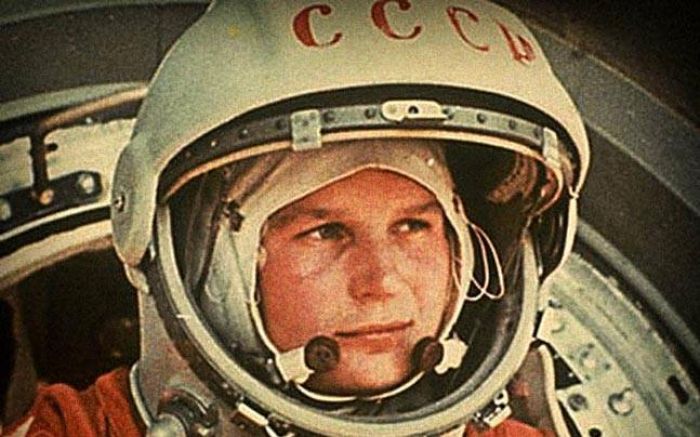 1. Prvi kosmonaut (Ade Sulaeman)