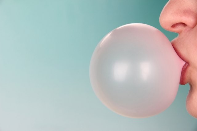 bubble gum balloon